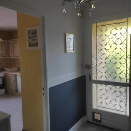 Spatieuse Avec Grand Lit. Bed & Breakfast Aspet